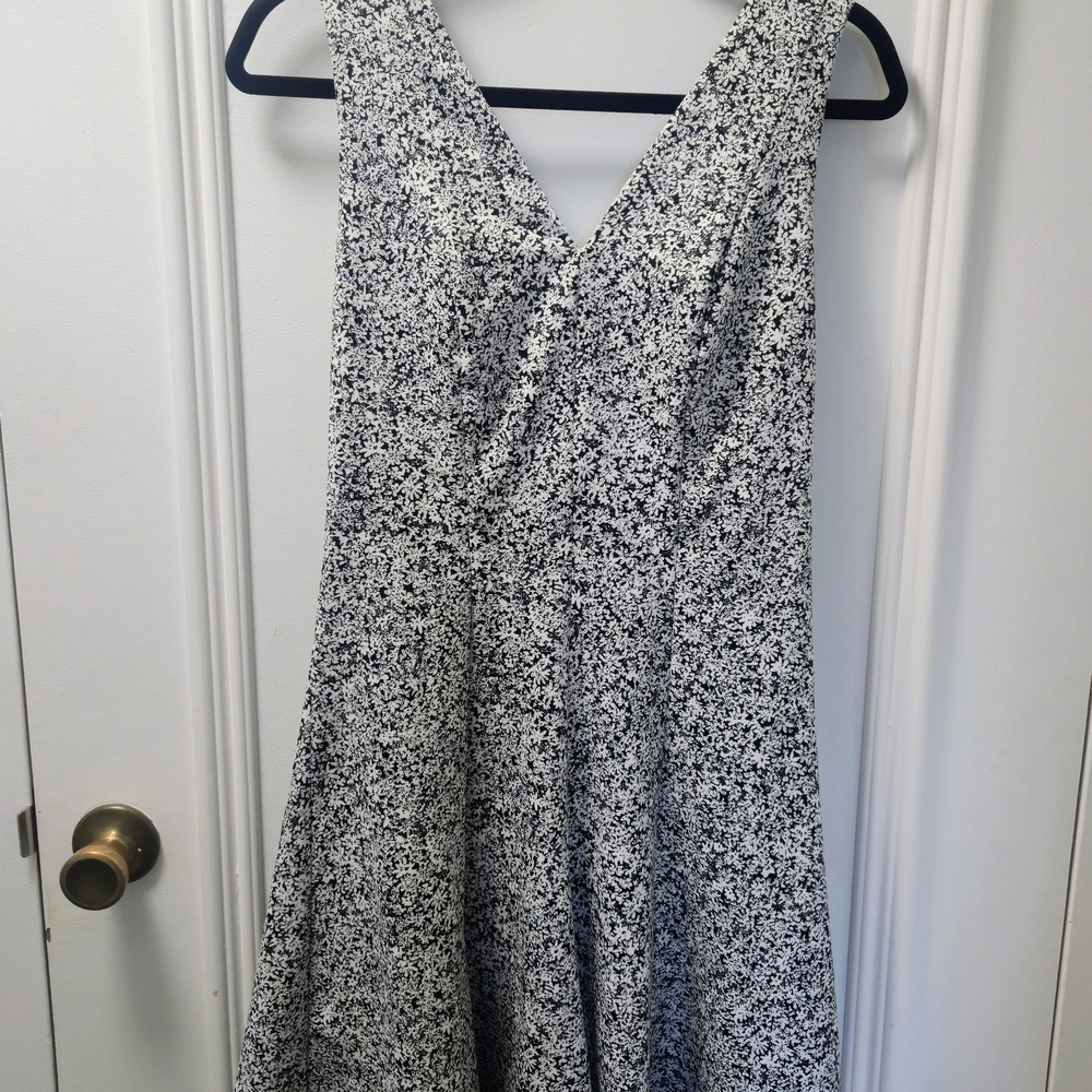 MICHAEL Michael Kors Black and White Floral V-Neck Midi Dress